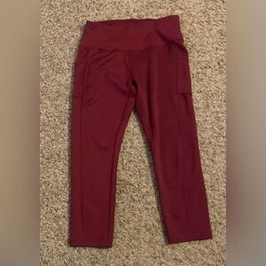 Beverly Hills Polo Club Burgundy Capri Leggings with Side Pockets, Medium